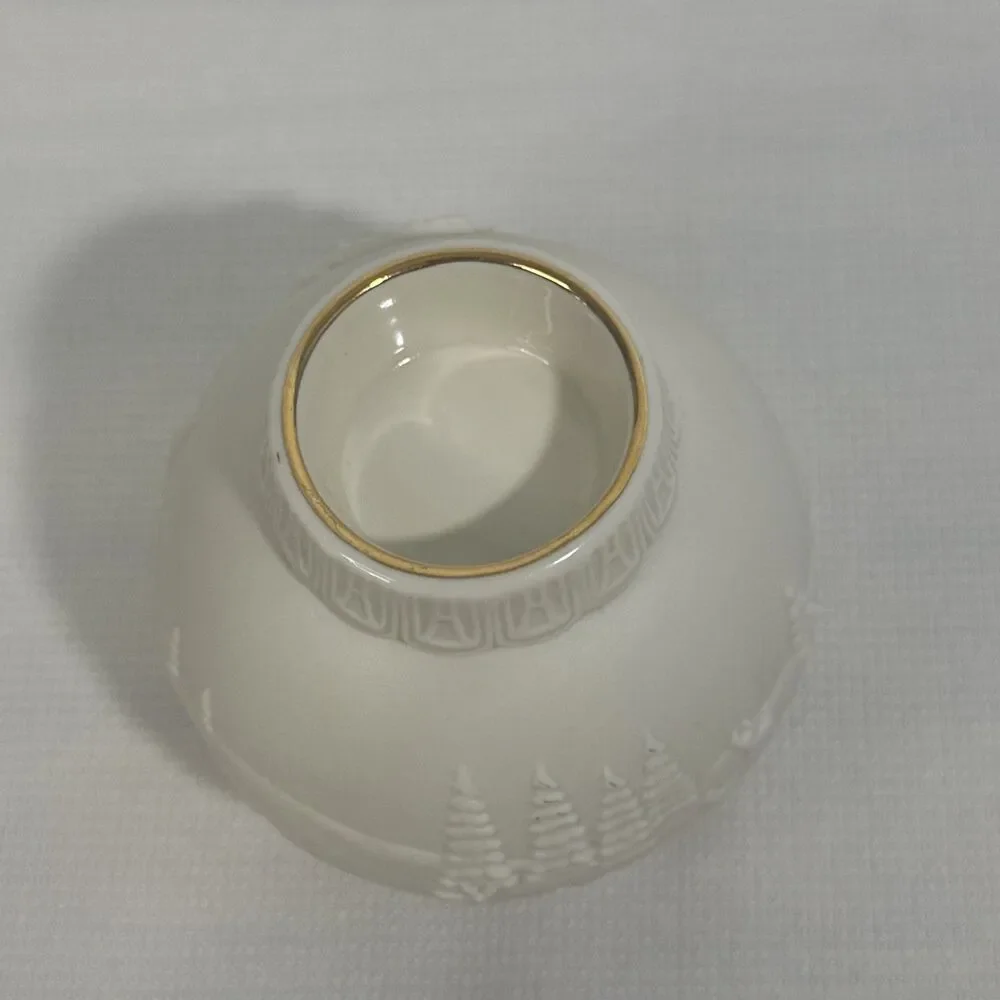 Lenox Winter Wonderland Votive Candle Ornamental Glow Design Cream Gold Trim